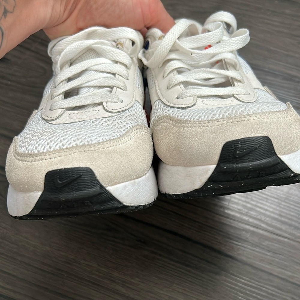 Nike  airmax womens  White and Red Sneakers